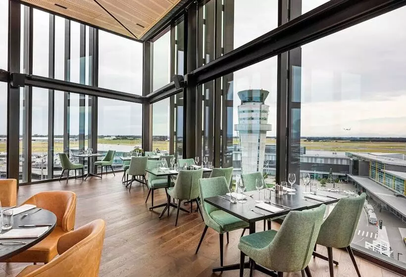 Novotel Christchurch Airport