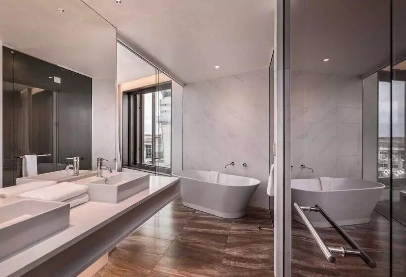 Novotel Christchurch Airport