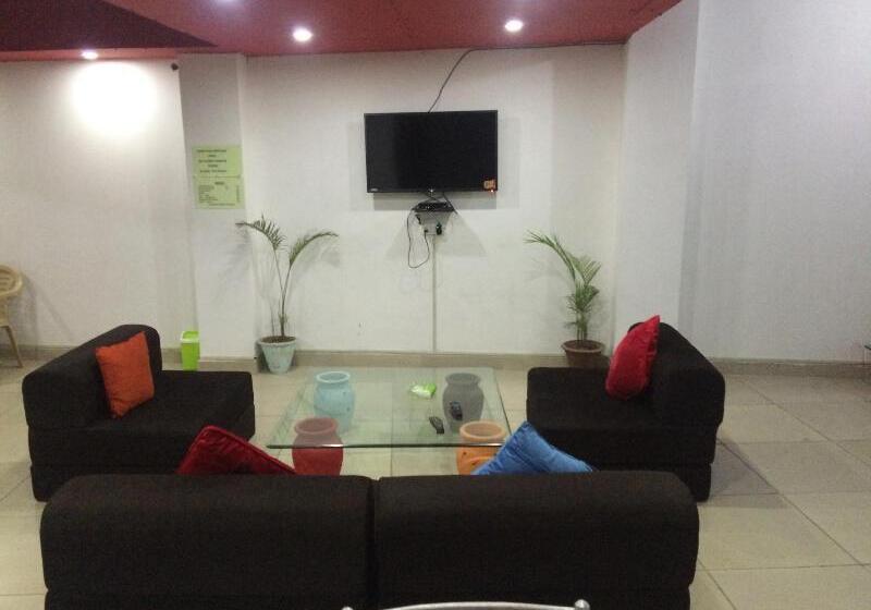 هاستل Backpackers Nest