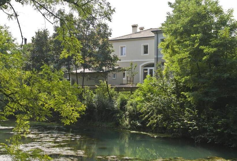 تختخواب و صبحانه Antica Dimora Stucky