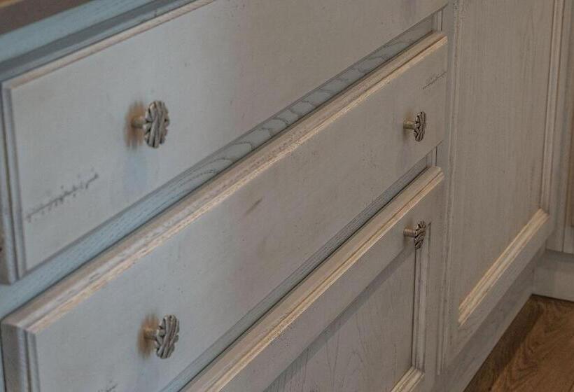 تختخواب و صبحانه Antica Dimora Stucky