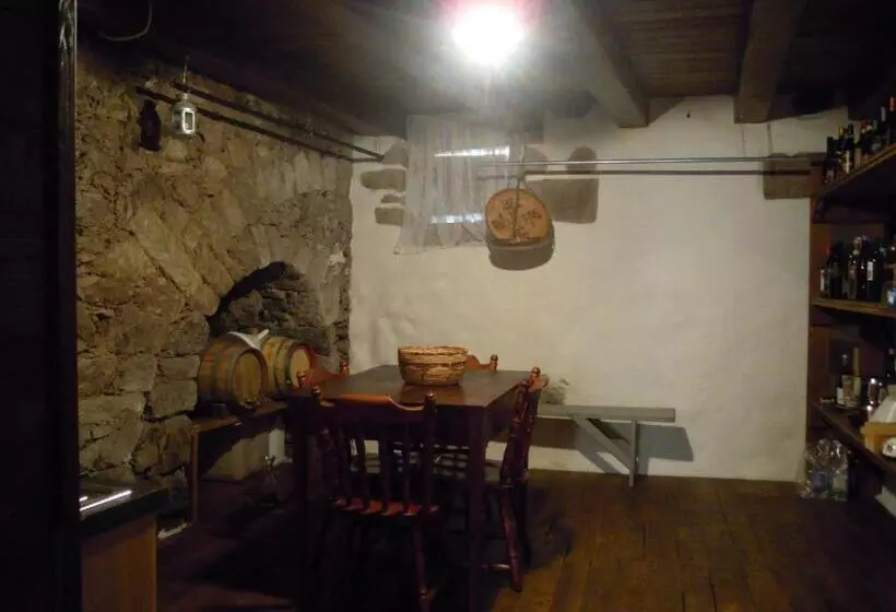 تختخواب و صبحانه Casa Castori