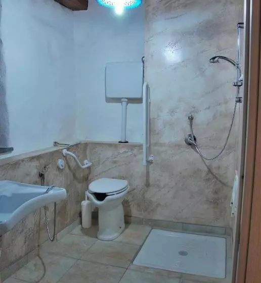 تختخواب و صبحانه Casa Castori