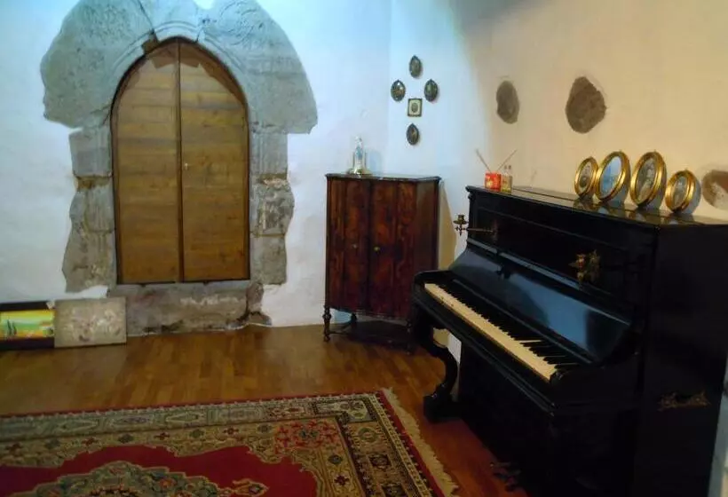 تختخواب و صبحانه Casa Castori