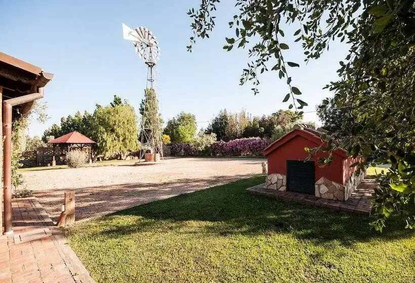 Aamiaismajoitus (B&B) Casalventodimare E Tramontana