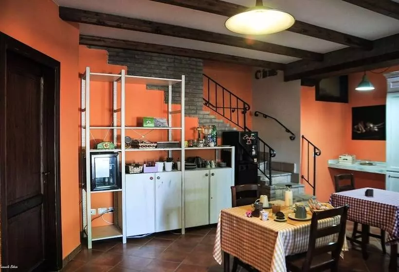 Aamiaismajoitus (B&B) Casalventodimare E Tramontana