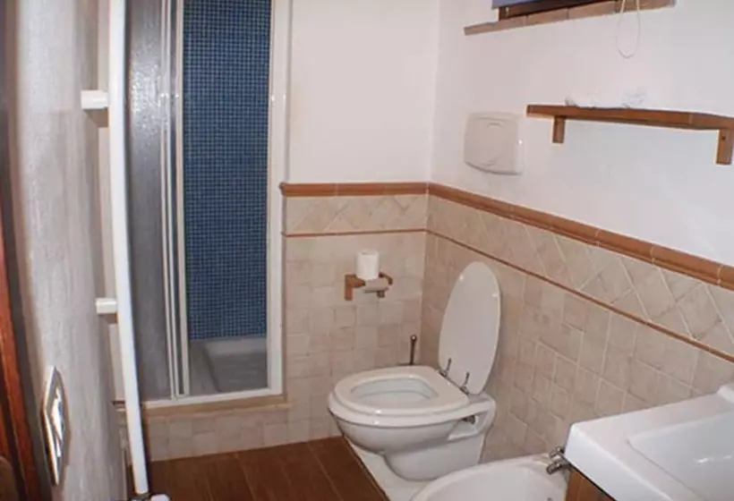 Aamiaismajoitus (B&B) Casalventodimare E Tramontana