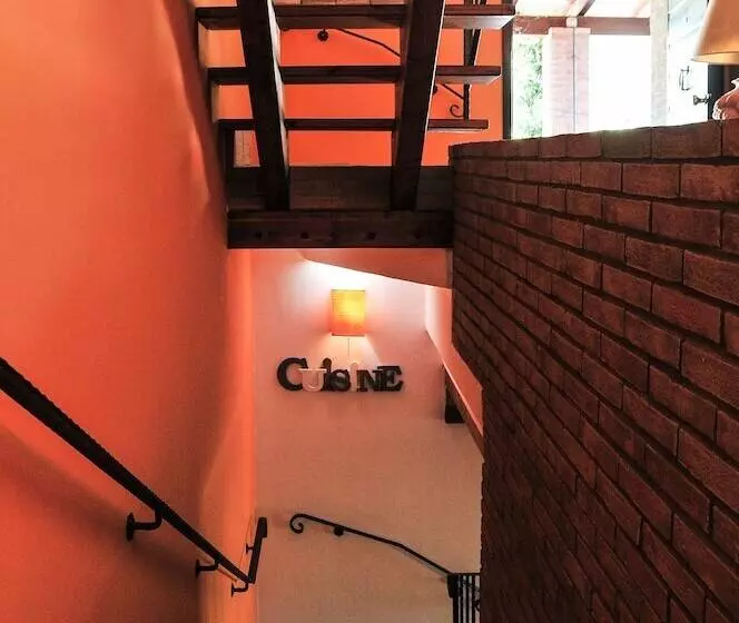 Aamiaismajoitus (B&B) Casalventodimare E Tramontana