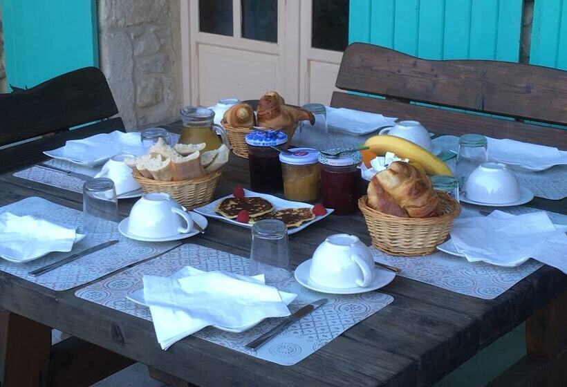 צימר Mas De La Pinède Ex Les Arbousiers