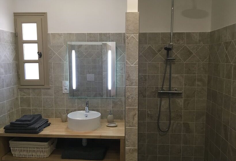 צימר Mas De La Pinède Ex Les Arbousiers