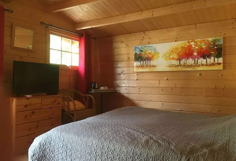 Aamiaismajoitus (B&B) Mas De La Pinède Ex Les Arbousiers