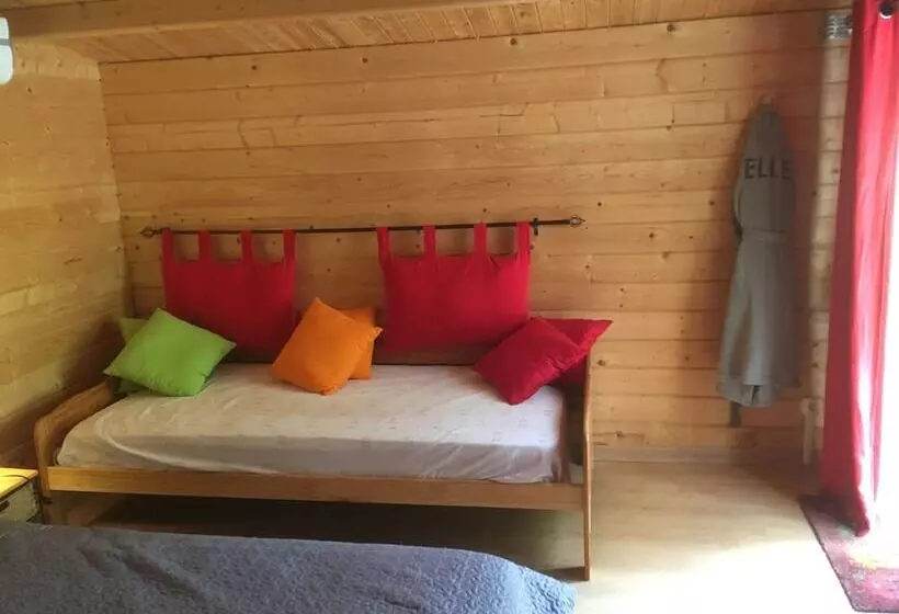 Aamiaismajoitus (B&B) Mas De La Pinède Ex Les Arbousiers