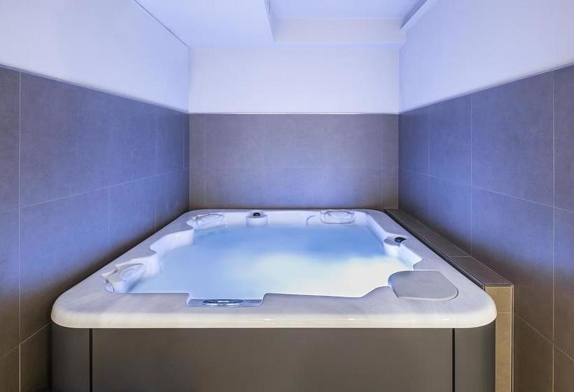 住宿加早餐  Villa Gremì   Castiglione Falletto