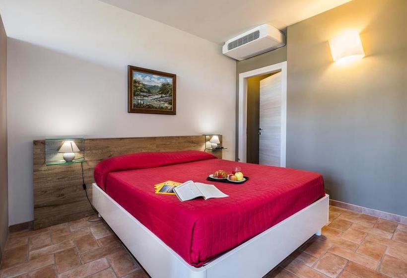 住宿加早餐  Villa Gremì   Castiglione Falletto