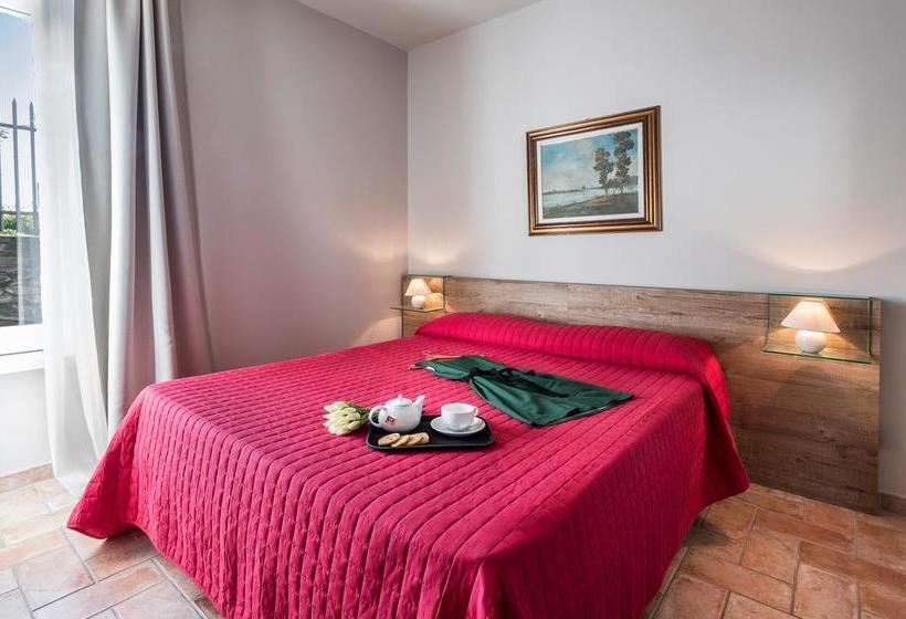 住宿加早餐  Villa Gremì   Castiglione Falletto