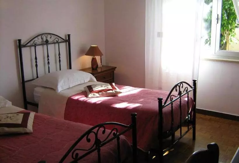تختخواب و صبحانه Villa Miriam