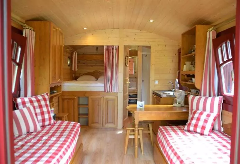 Domaine De Chalétang