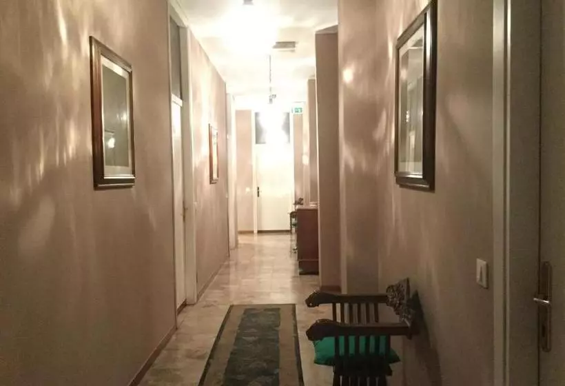 Hotelli Albergo Diana