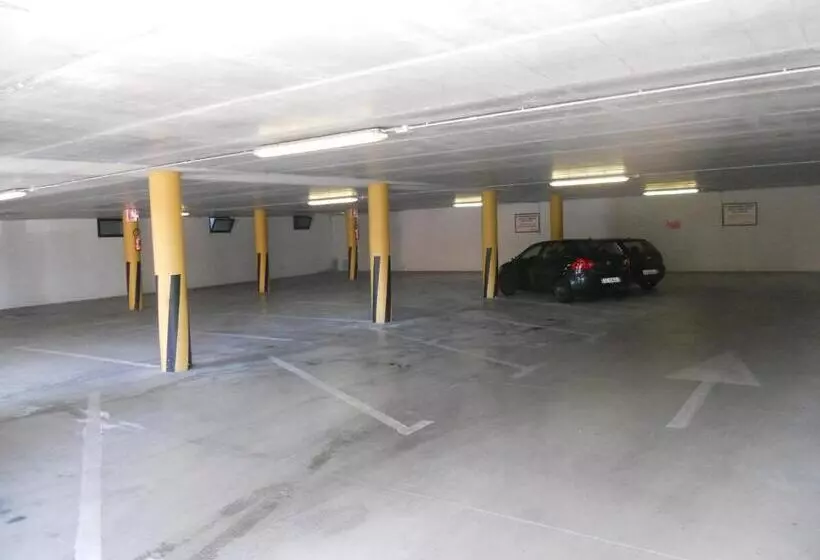 هتل O'scugnizzo 2