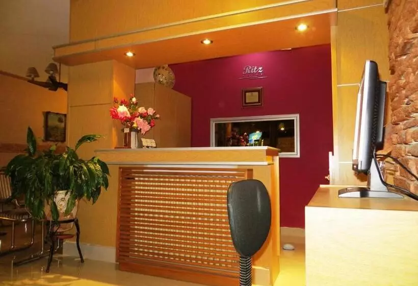 Hotelli Ritz