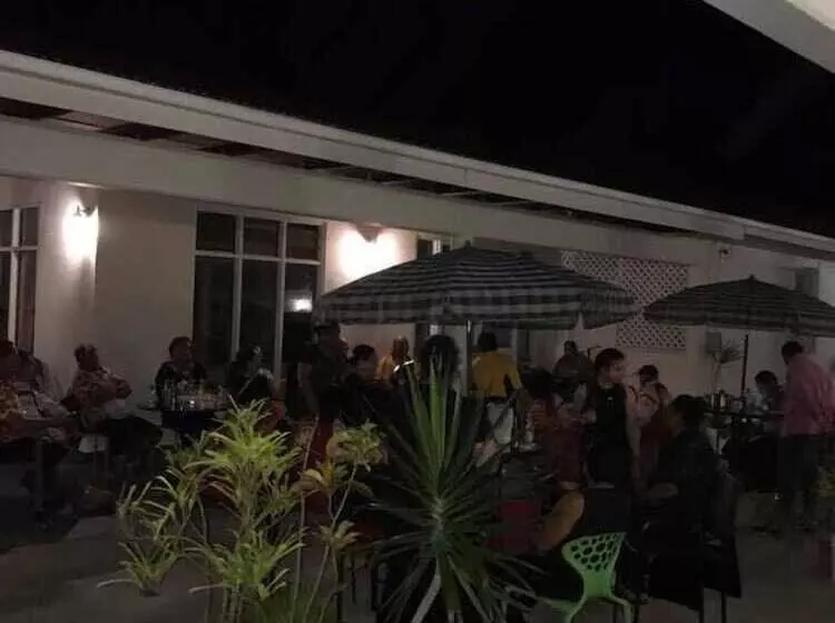 هتل Simon S Place