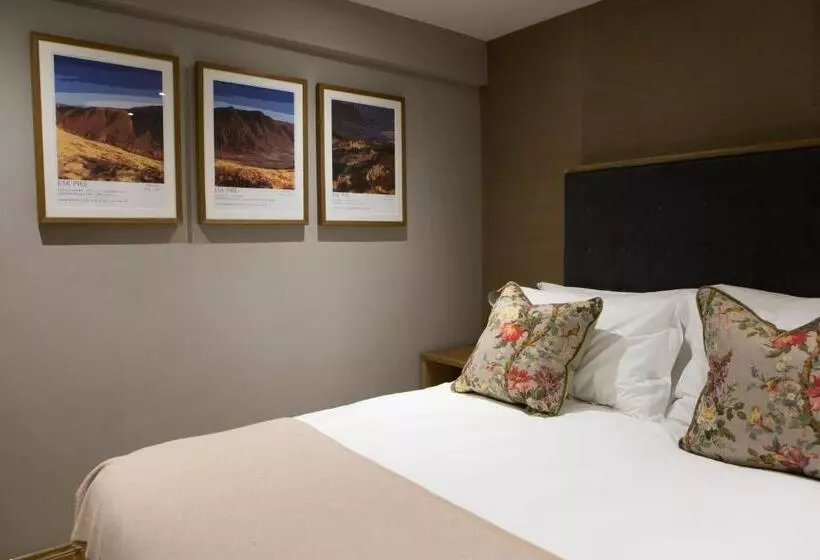 ホテル The Queen S Head