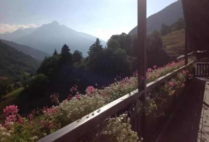 Aamiaismajoitus (B&B) Affittacamere L'abri