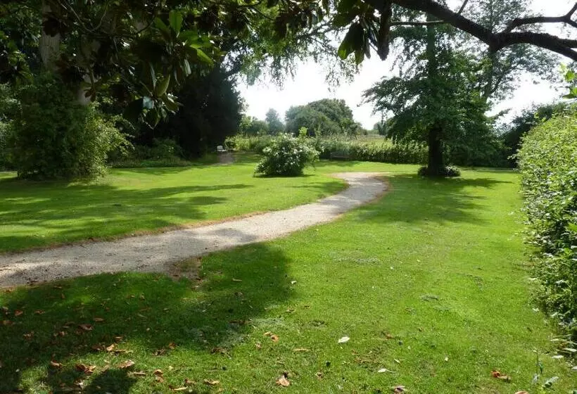 ベッドアンドブレックファースト Chambres D Hôtes Le Petit Sully