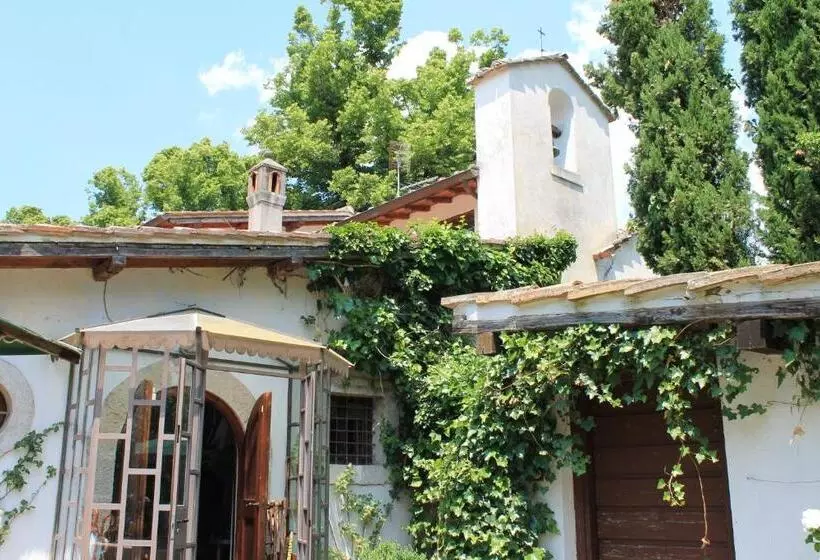 Aamiaismajoitus (B&B) La Canonica Dei Fiori   Anna Fendi Country House