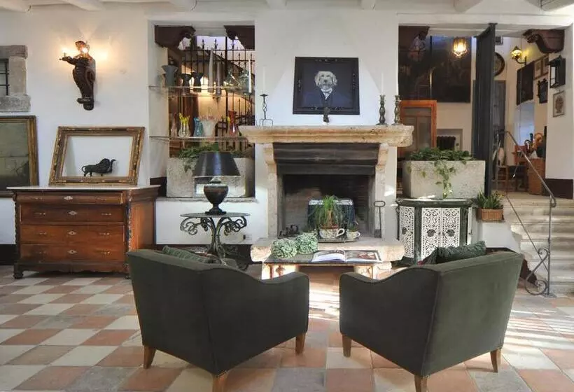 Aamiaismajoitus (B&B) La Canonica Dei Fiori   Anna Fendi Country House