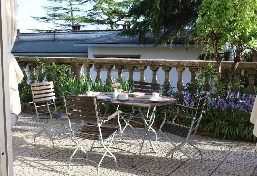 ベッドアンドブレックファースト Villa Cristina