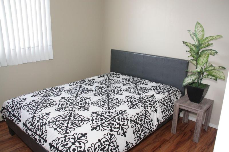 Calgary Core Suites  2 Bdrms