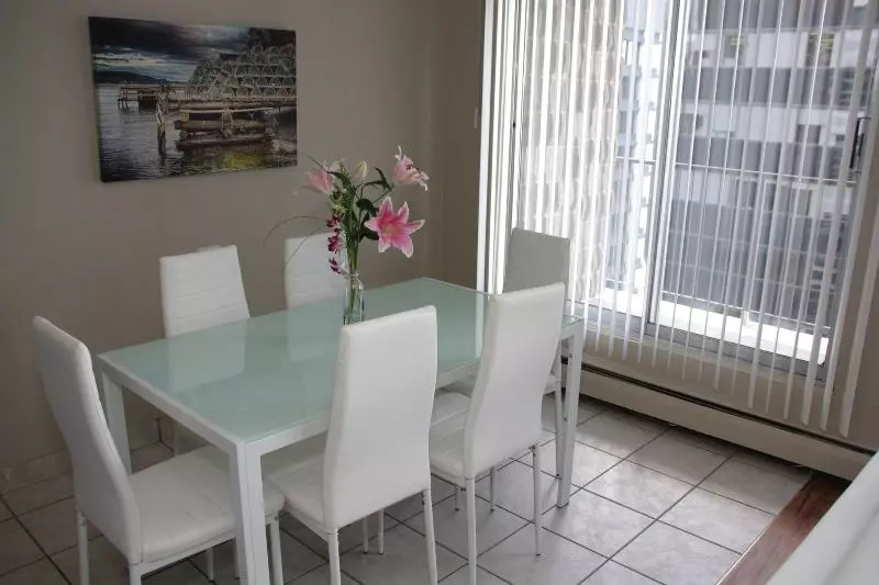 Calgary Core Suites  2 Bdrms