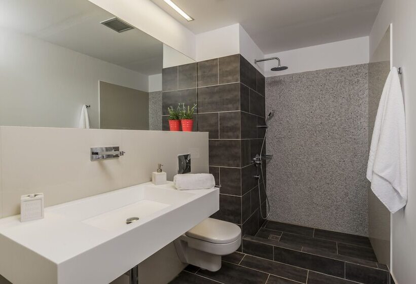 Electra Beachfront Villa