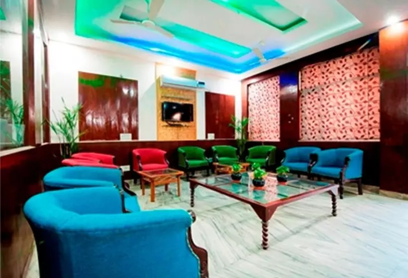 Airport Hotel Olive & Blue