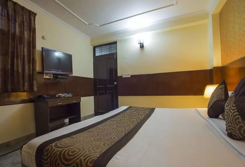 Airport Hotel Olive & Blue