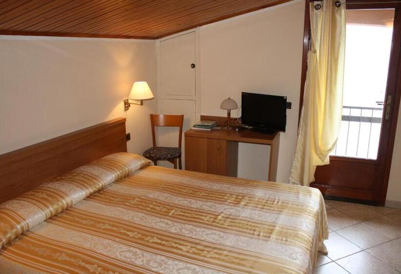 ホテル Albergo Ristorante Punta Dell'est