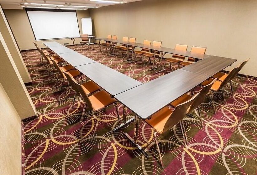 호텔 Desilva Premium Poznań