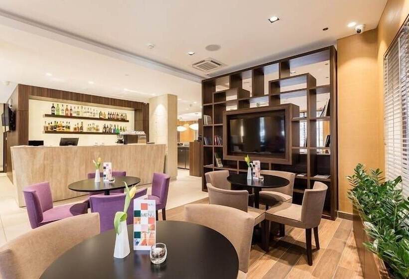 호텔 Desilva Premium Poznań