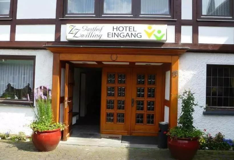 ホテル Gasthof Zwilling