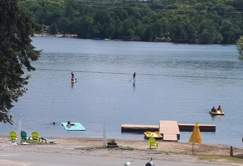 Szálloda Getaways At Haliburton Heights