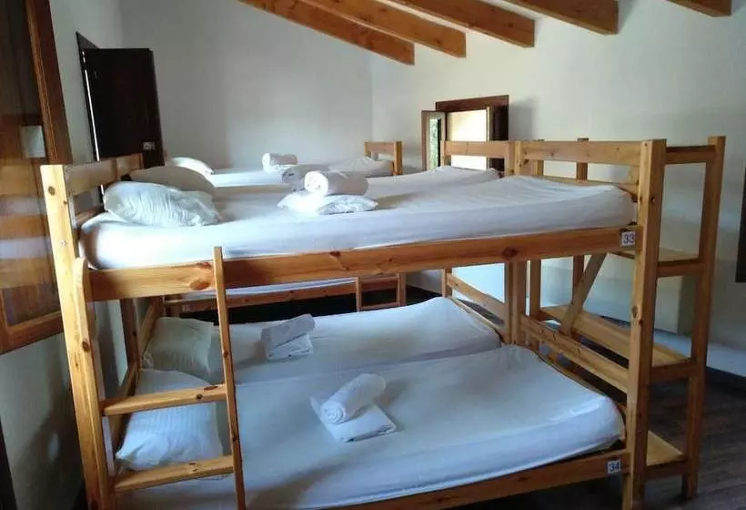 Hotelli Pont Roma  Hostel