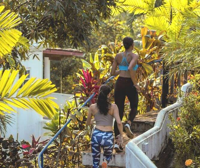 هتل Selina Manuel Antonio Hostel