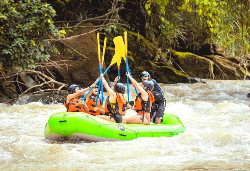 هتل Selina Manuel Antonio Hostel