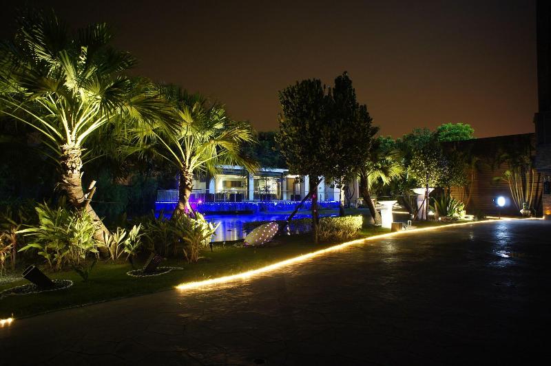 Allur Boutique Motelping Tung Branch