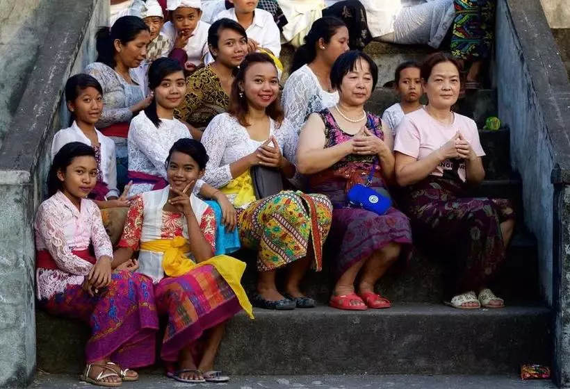 Pebble & Fins Bali Dive Resort