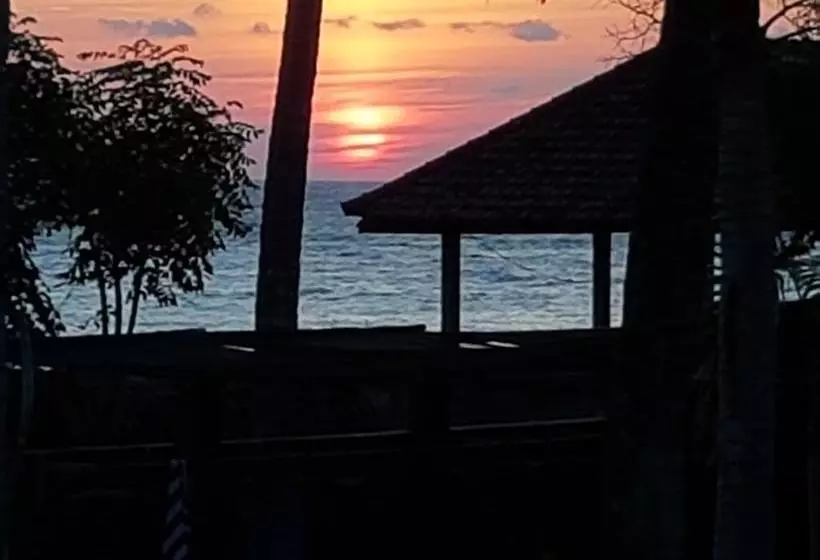 Pebble & Fins Bali Dive Resort