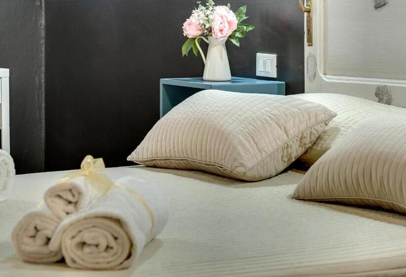 تختخواب و صبحانه Al Consolato   Guest House