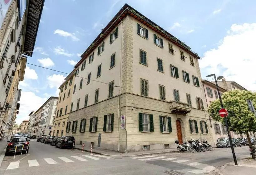 تختخواب و صبحانه Al Consolato   Guest House