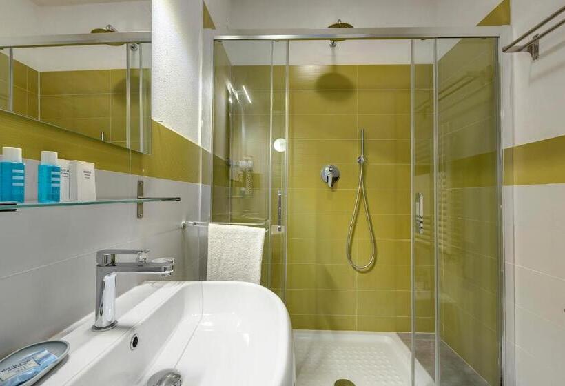 تختخواب و صبحانه Al Consolato   Guest House